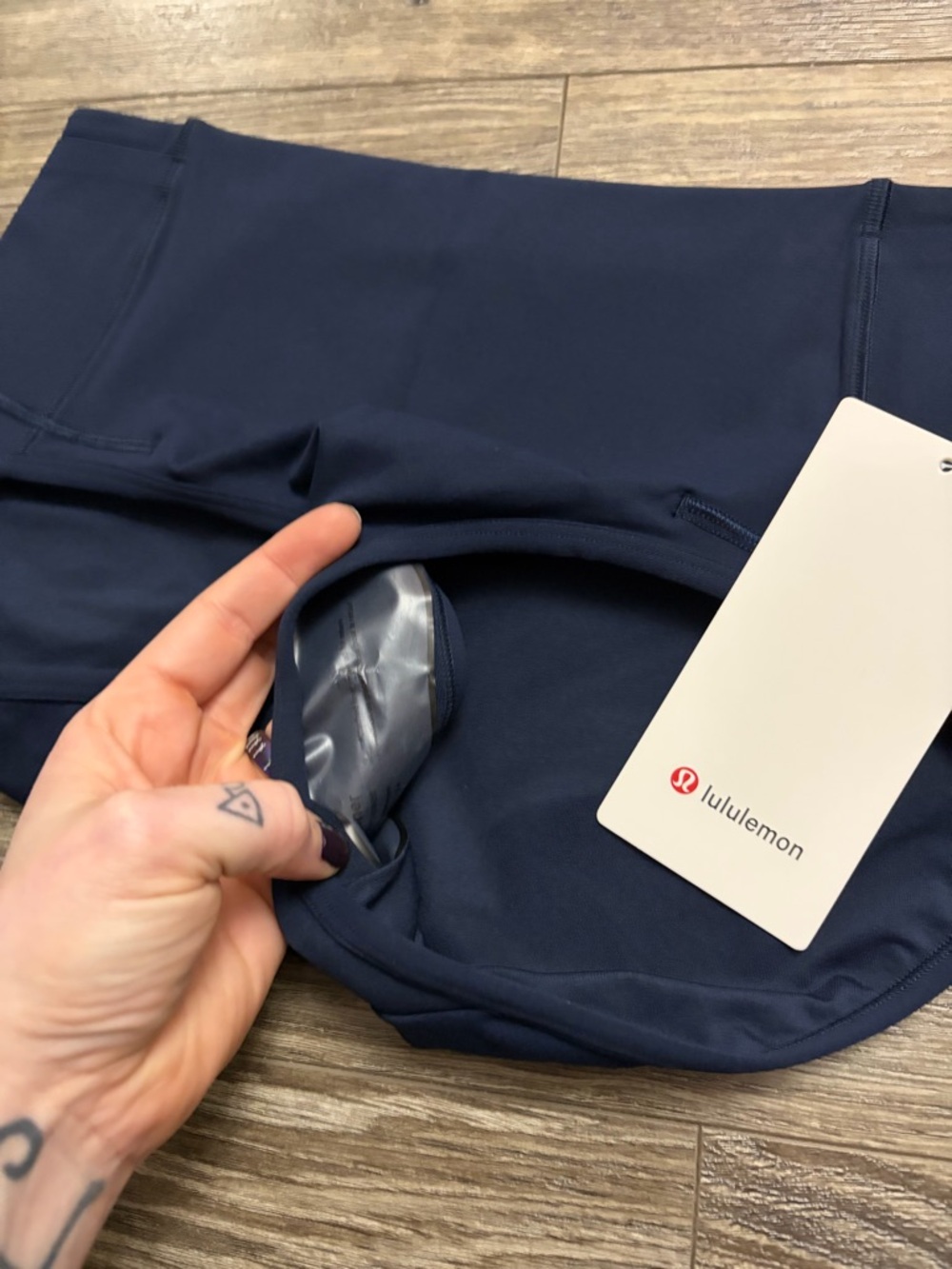 NWT Lululemon Swift Speed High-Rise Race Brief (True Navy) Size 8 - Picture 4 of 6
